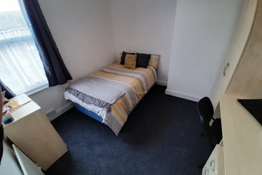 2 bed house, Maple street, Near university, Middlesbrough, TS13DS - Image 5